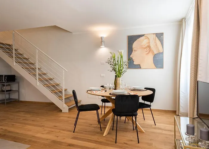 Apartments Florence *